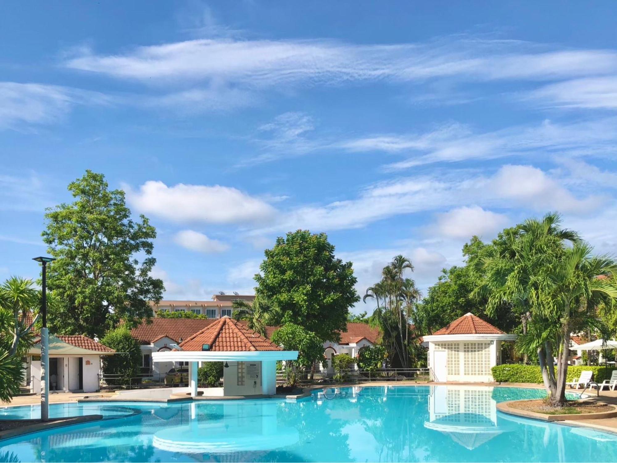 Lopburi Inn Resort Bagian luar foto