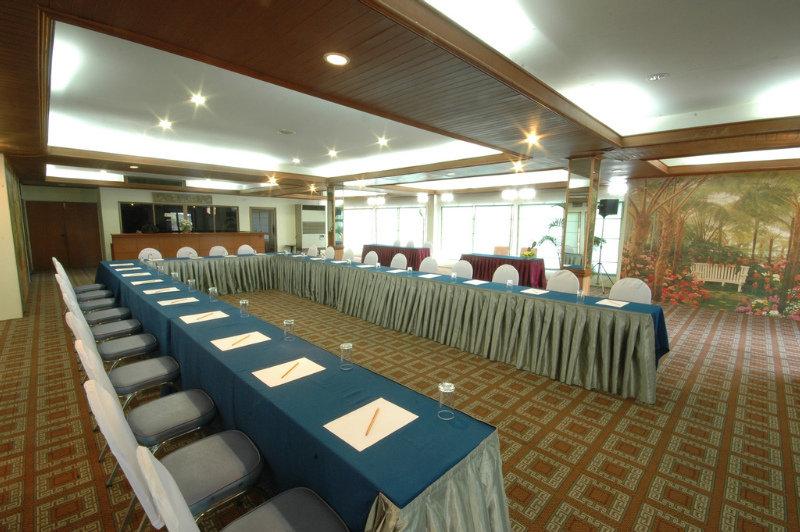 Lopburi Inn Resort Bagian luar foto