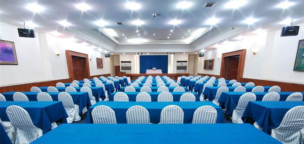 Lopburi Inn Resort Bagian luar foto